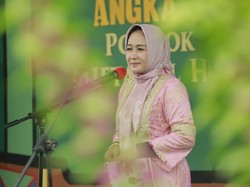 Bupati Tulang Bawang Beri Rp 100 Juta buat Renovasi Musala Ponpes