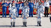 Momen Tiga Astronot Shenzhou XIV Menuju Stasiun Luar Angkasa