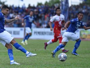 Persib Tak Mau Jemawa Usai Hancurkan Klub Singapura Persib Tak Mau Jemawa Usai Hancurkan Klub Singapura