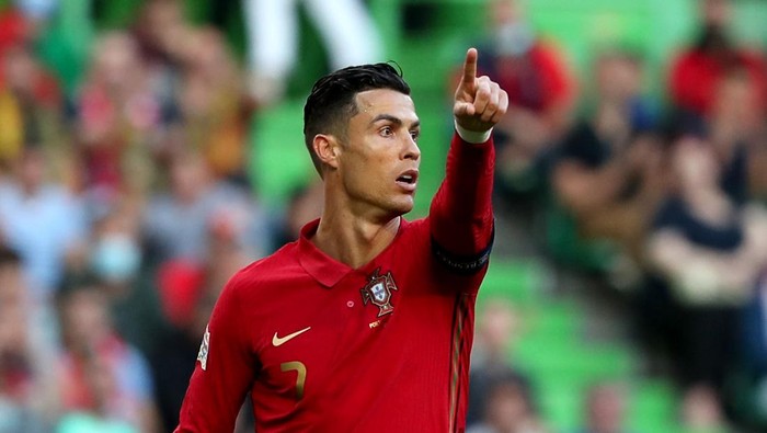 Cristiano Ronaldo of Portugal celebrates after scoring a goal during the UEFA Nations League, league A group 2 match between Portugal and Switzerland at the Jose Alvalade stadium in Lisbon, Portugal, on June 5, 2022. (Photo by Pedro Fiúza/NurPhoto via Getty Images)