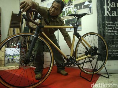 Ini Lho Sepeda Bambu yang Dipakai Jokowi
