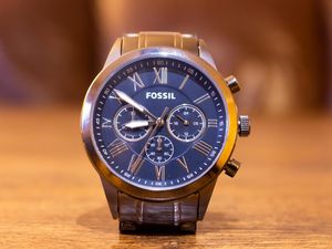 7 Cara Memilih Produk Fossil yang Sesuai Kebutuhan