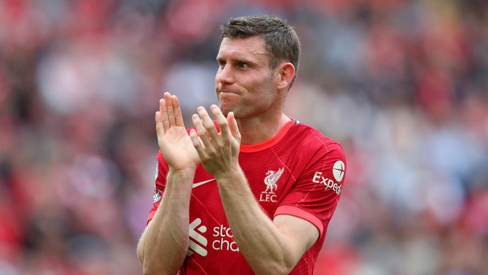 LIVERPOOL, ENGLAND - MAY 22: James Milner of Liverpool applauds fans after the Premier League match between Liverpool and Wolverhampton Wanderers at Anfield on May 22, 2022 in Liverpool, England. (Photo by Alex Livesey/Getty Images)