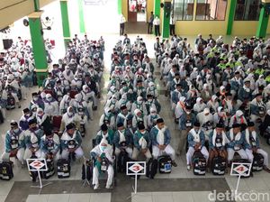 Sakit di Pesawat, Jemaah Calon Haji Asal Boyolali Dirawat di Deli Serdang Sakit di Pesawat, Jemaah Calon Haji Asal Boyolali Dirawat di Deli Serdang
