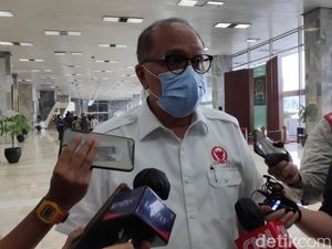 Elite PDIP: Pak Jokowi Kader PDIP, Tak Boleh Renggang dengan Megawati