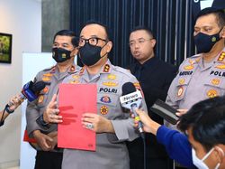 Peran Kompol Chuck: Mengambil-Menghancurkan CCTV Pembunuhan Brigadir J