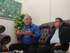 Pengacara Lina Jubaedah Bantah Klaim Teddy Beli Kos-kosan 32 Pintu Pengacara Lina Jubaedah Bantah Klaim Teddy Beli Kos-kosan 32 Pintu