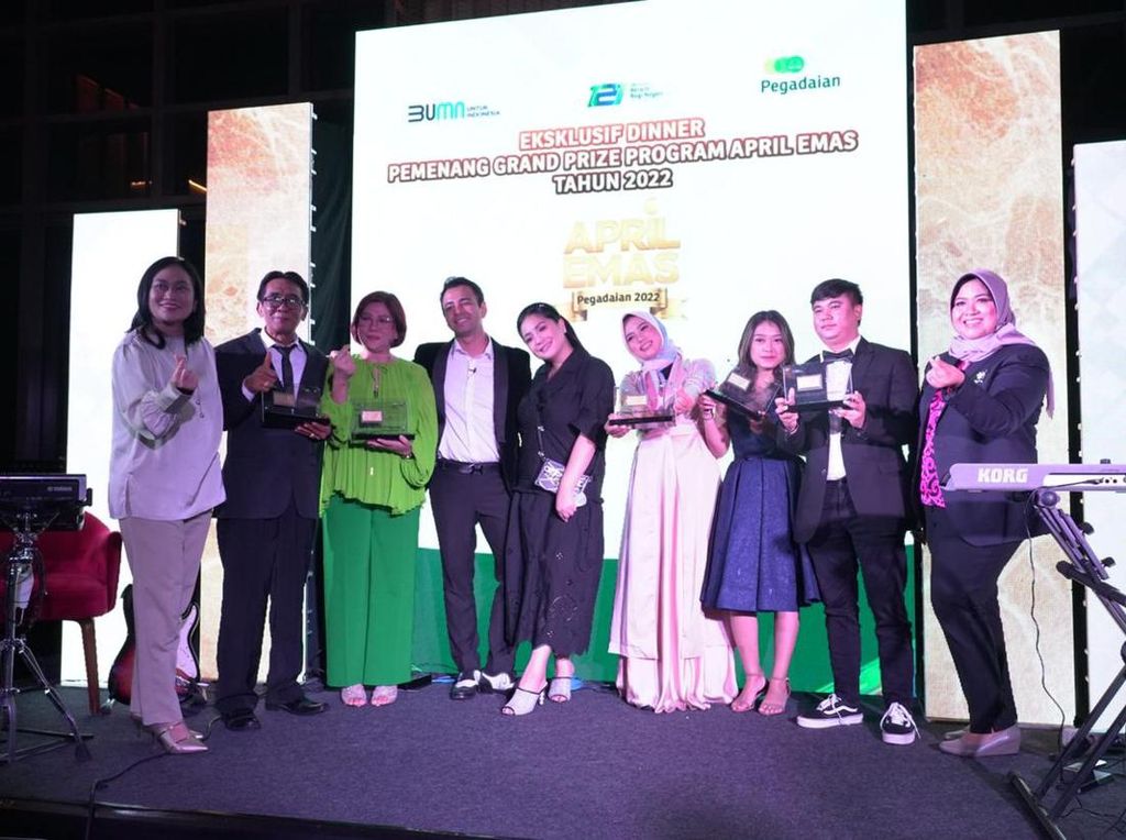 Pegadaian Ajak Nasabah Dinner Bareng Raffi-Nagita Pegadaian Ajak Nasabah Dinner Bareng Raffi-Nagita