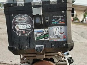 Ngeri! Anggota Provos Tak Sadar Patah Kaki Usai Ditabrak Rombongan Moge Ngeri! Anggota Provos Tak Sadar Patah Kaki Usai Ditabrak Rombongan Moge