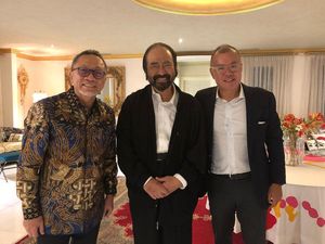 Ketum PAN Sudah Lebih Dulu Bertemu Surya Paloh, Apa Deal-nya?