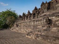 Sandiaga: Tarif Naik Borobudur Disandingkan dengan Angkor Wat-Piramida Mesir