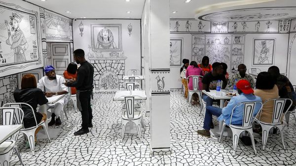 Potret Unik Restoran di Nigeria, Serasa Dalam Buku Mewarnai