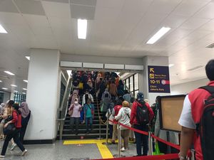 Ada Perluasan Ganjil Genap, Begini Suasana di Stasiun Manggarai Hari Ini