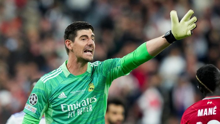 Thibaut Courtois of Real Madrid CF gestures during the UEFA Champions League Final match between Liverpool FC and Real Madrid CF at Stade de France on May 28, 2022 in Paris, France. (Photo by Giuseppe Maffia/NurPhoto via Getty Images)