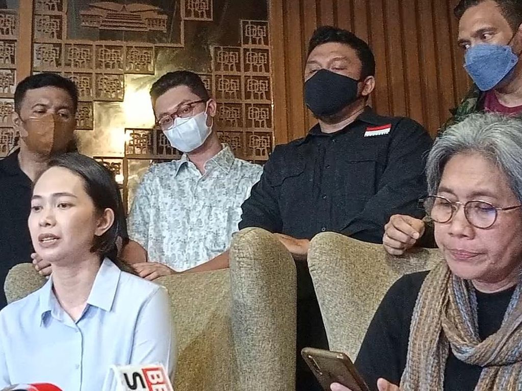Pihak Keluarga Bicara soal Kondisi Terkini Adik Verlita Evelyn Pihak Keluarga Bicara soal Kondisi Terkini Adik Verlita Evelyn