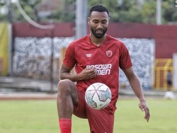 Ujian Sesungguhnya Bek PSM Yuran Fernandes Redam Serangan Bali United