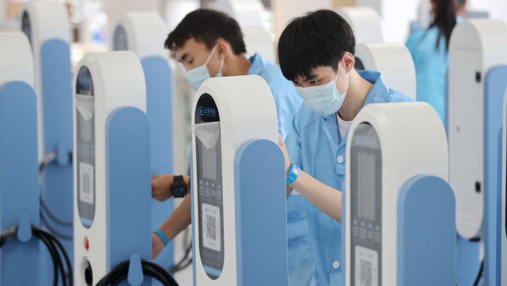 Seperti Ini Pabrik Perakitan Unit Charging Kendaraan Listrik di China Seperti Ini Pabrik Perakitan Unit Charging Kendaraan Listrik di China