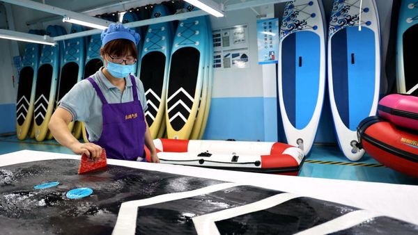 Seperti Ini Proses Pembuatan Papan Paddle di China