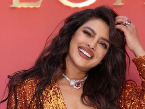 Aura Priyanka Chopra yang Meletup-letup!