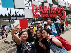 Suporter Rela Cuti Berjamaah Demi Nonton Indonesia Masters di Istora