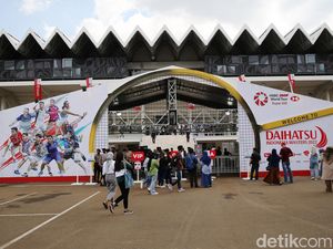 Antusiasme Penonton Padati Istora di Hari Pertama Indonesia Masters 2022 Antusiasme Penonton Padati Istora di Hari Pertama Indonesia Masters 2022