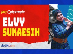 Kisah Elvy Sukaesih, Ratu Dangdut yang Masih Produktif Sampai Sekarang