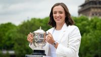 Pesona Iga Swiatek, Ratu Tenis Baru Pemecah Rekor Serena Williams