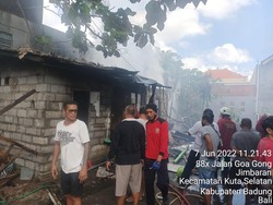 Diduga Korsleting Listrik, Rumah Driver Ojol di Jimbaran Terbakar