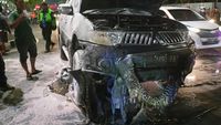 Penampakan Pajero Tabrak Motor hingga Terbakar di Sukoharjo