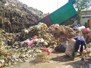 TPA Peh Hampir Overload, Ratusan Ton Sampah di Jembrana Belum Terurus TPA Peh Hampir Overload, Ratusan Ton Sampah di Jembrana Belum Terurus
