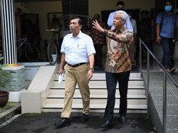 Ganjar Dikomplain Luhut soal Banjir Rob Saat Bertemu di Semarang