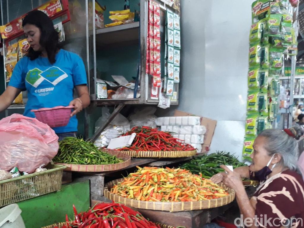 Harga Cabai di Pasar Gede Solo Meroket, Pedagang: Masih Ramai Pembeli Harga Cabai di Pasar Gede Solo Meroket, Pedagang: Masih Ramai Pembeli