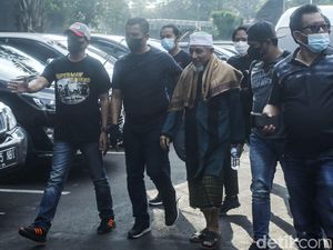 Sederet Tersangka Khilafatul Muslimin dari Lampung hingga Jatim Sederet Tersangka Khilafatul Muslimin dari Lampung hingga Jatim