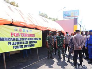 Forkopimda Banyuwangi Pantau Ketat Lalu Lintas Ternak di Ketapang Forkopimda Banyuwangi Pantau Ketat Lalu Lintas Ternak di Ketapang