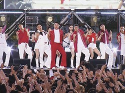 P NATION Diperiksa Polisi usai Kru Konser PSY Jatuh dan Meninggal