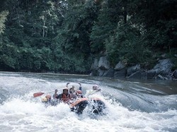 Cuma di Geopark Merangin, Bisa Rafting Sambil Lihat Fosil