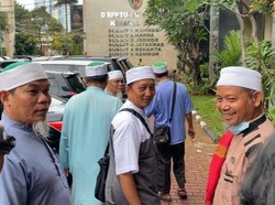 Pimpinannya Ditangkap, Simpatisan Khilafatul Muslimin Datangi Polda Metro