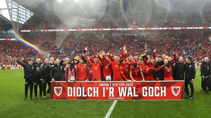 CARDIFF, WALES - JUNE 05:  Wales celebrate qualification during the FIFA World Cup qualifying match between Wales and Ukraine at Cardiff City Stadium on June 5, 2022 in Cardiff, Wales. (Photo by Mark Leech/Offside/Offside via Getty Images)