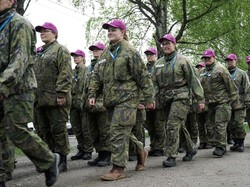 Khawatir Diserang Rusia, Wanita Finlandia Ramai-ramai Belajar Tempur