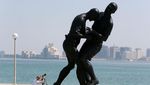 Foto: Patung Kontroversial Zidane Tanduk Materazzi