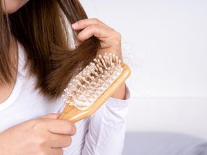 Tips Memilih Hair Tonic yang Cocok Untukmu, Jangan Salah Pilih! Tips Memilih Hair Tonic yang Cocok Untukmu, Jangan Salah Pilih!