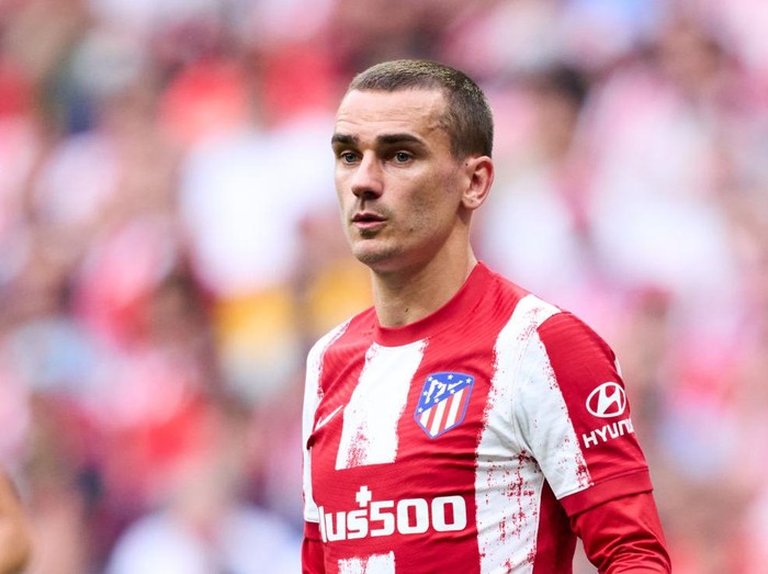 SAN SEBASTIAN, SPAIN - MAY 22: Antoine Griezmann of Atletico Madrid during the La Liga Santander  match between Real Sociedad v Atletico Madrid at the Estadio Reale Arena on May 22, 2022 in San Sebastian Spain (Photo by David S. Bustamante/Soccrates/Getty Images)