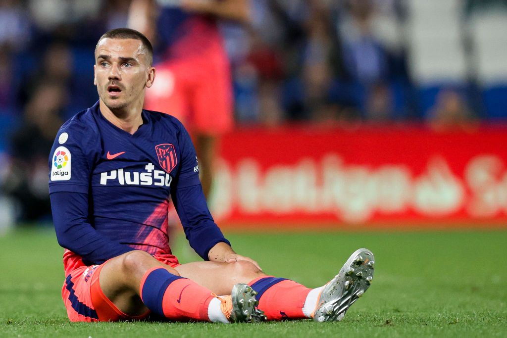 SAN SEBASTIAN, SPAIN - MAY 22: Antoine Griezmann of Atletico Madrid during the La Liga Santander  match between Real Sociedad v Atletico Madrid at the Estadio Reale Arena on May 22, 2022 in San Sebastian Spain (Photo by David S. Bustamante/Soccrates/Getty Images)