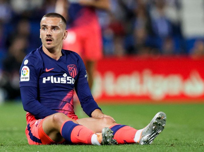 SAN SEBASTIAN, SPAIN - MAY 22: Antoine Griezmann of Atletico Madrid during the La Liga Santander  match between Real Sociedad v Atletico Madrid at the Estadio Reale Arena on May 22, 2022 in San Sebastian Spain (Photo by David S. Bustamante/Soccrates/Getty Images)