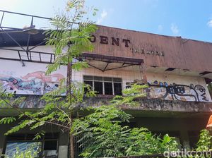 Nasib Gedung Bioskop di Bondowoso, Jadi Pertokoan hingga Mangkrak Nasib Gedung Bioskop di Bondowoso, Jadi Pertokoan hingga Mangkrak