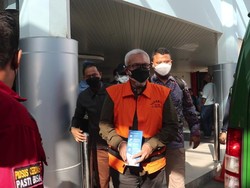 Mantan Bupati Buru Selatan Segera Diadili di Kasus Suap Rp 400 Juta