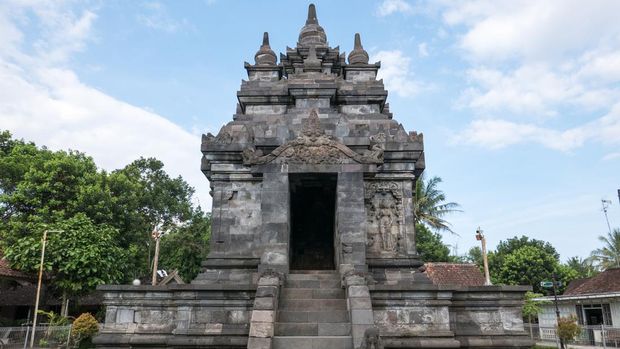 Pawon Temple, Borobudur Temple Compounds, Java, Indonesia