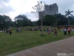 Cara ke Taman Kota GBK Naik MRT, KRL, dan TransJakarta