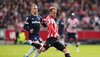 Brentford masih mau memakai jasa pemain asal Denmark itu (Getty Images)