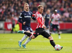 Brentford masih mau memakai jasa pemain asal Denmark itu (Getty Images)